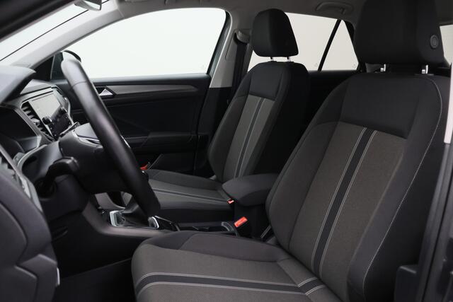 Volkswagen T-Roc 1.0 TSI Style Eerste Eigenaar, ACC, Apple Carplay, Climate, PDC, LED, Trekhaak, 16''