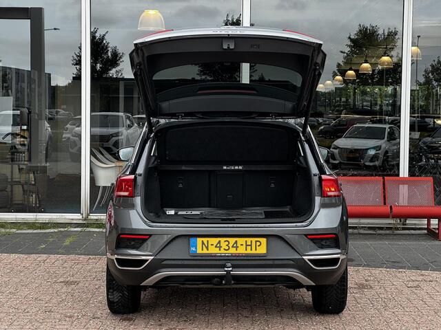 Volkswagen T-Roc 1.0 TSI Style Business | Trekhaak | 1e Eigenaar | Dealeronderhouden | Adaptive cruise | Parkeersensoren | Apple carplay | Automatische airco | Navigatie |