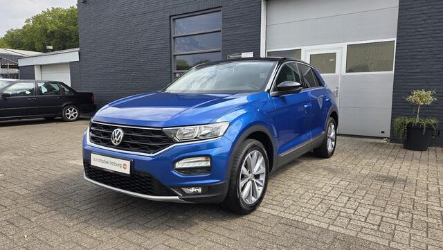 Volkswagen T-Roc 1.0 TSI Style | WINTERPAKKET | TREKHAAK | DEALER ONDERHOUDEN