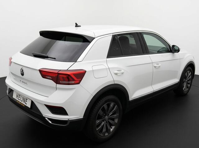 Volkswagen T-Roc 1.5 TSI 150PK DSG SPORT VIRTUAL/CAMERA/STUURW. VERW.