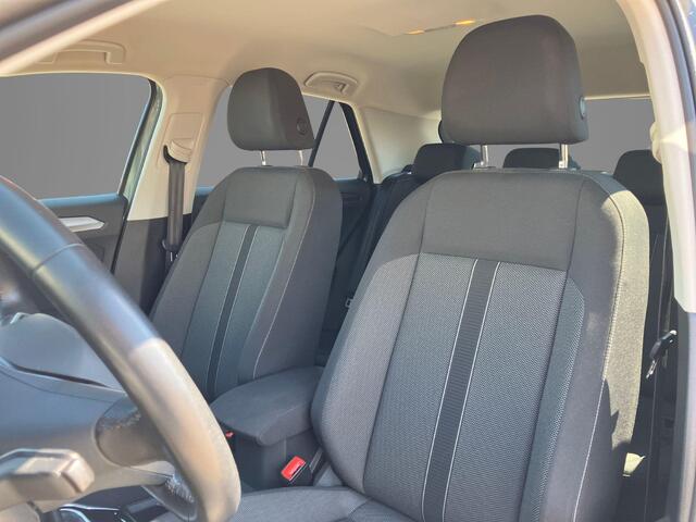 Volkswagen T-Roc 1.0TSI/110PK Life Business · Navigatie · Apple/Android Car Play · Stoelverwarming · Garantie t/m 06-06-2027 of 100000km.