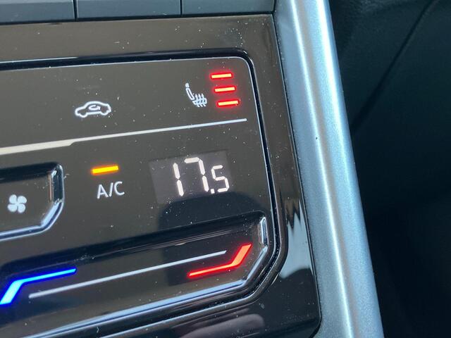 Volkswagen T-Roc 1.0TSI/110PK Life Business · Navigatie · Apple/Android Car Play · Stoelverwarming · Garantie t/m 06-06-2027 of 100000km.