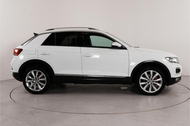 Volkswagen T-Roc 1.5 TSI Sport | Trekhaak | Navi | Virtual cockpit | Cruise Adaptief |