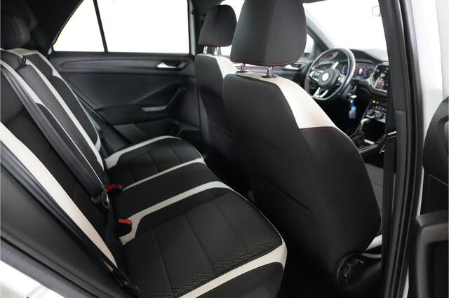 Volkswagen T-Roc 1.5 TSI Sport | Trekhaak | Navi | Virtual cockpit | Cruise Adaptief |