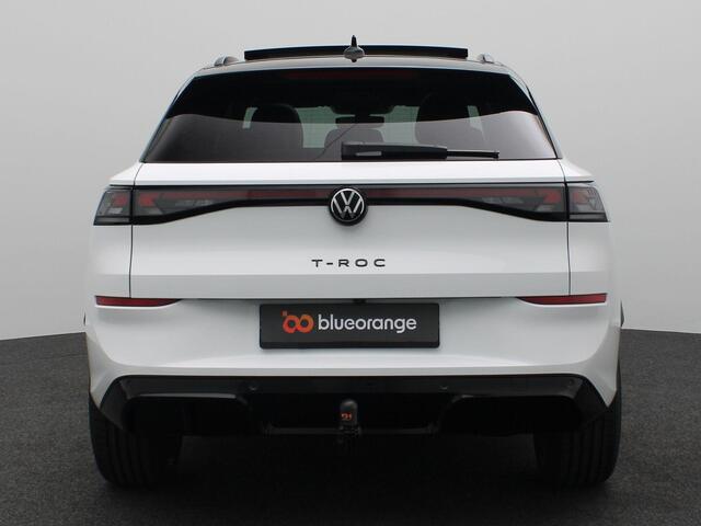 Volkswagen T-Roc 1.5 eTsi R-Line First Edition 150PK DSG Pano-Schuifdak, Trekhaak, Black Style, 20" LM Velgen, Keyless, Side Asisst, Matrix LED-Verlichting, Achteruitrijcamera