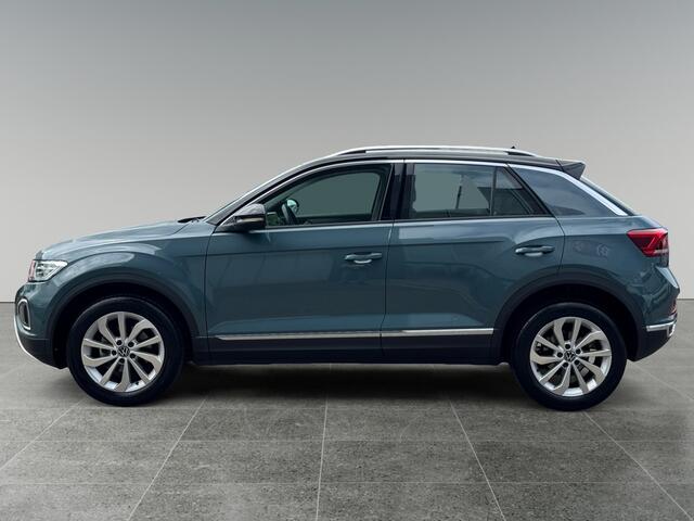 Volkswagen T-Roc 1.0 115pk TSI Style Parkeerassistent (Park Assist) | Adaptive Cruise Control | 'Climatronic', 2-zone