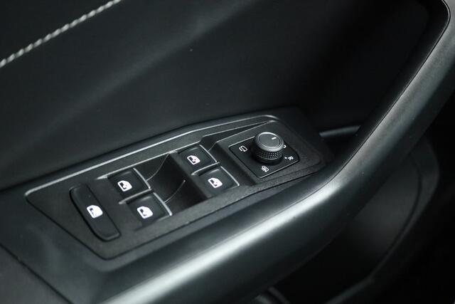 Volkswagen T-Roc 1.5 TSI Goal DSG | Afn. Trekhaak | Camera | Digi. Cockpit | Adapt. Cruise | Dodehoek. | NAV + CarPlay