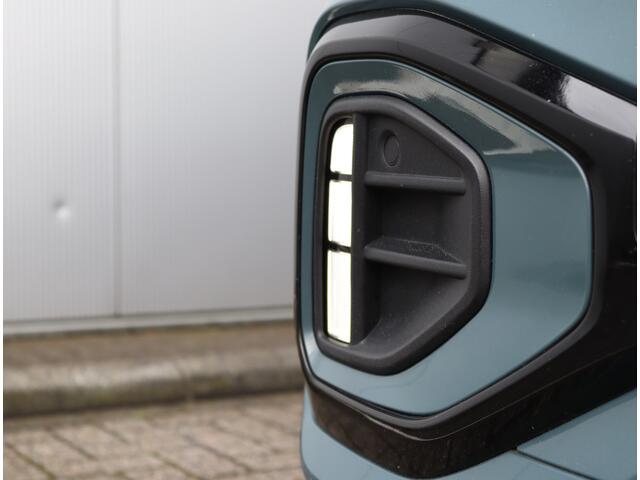 Volkswagen T-Roc 1.0 TSI R-Line | IQ.light | Camera | Massage | Getint glas