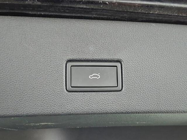 Volkswagen T-Roc 1.5 TSI STYLE BUSINESS I ADAPTIVE CRUISE CONTROL I ELEKTRONISCHE ACHTERKLEP I NAVIGATIESYSTEEM