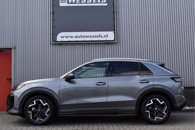 Volkswagen T-Roc 1.5 eTSI R-Line Edition Camera, LED Grill, Adaptive cruise, Stoel/stuurverwarming,