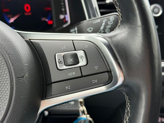 Volkswagen T-Roc 1.5 TSI Sport Business R | R-Line | Adaptive Cruise Control | Navigatie | LED | Apple Carplay | Parkeersensoren | Climate Control | DAB | Digitale Tellers |