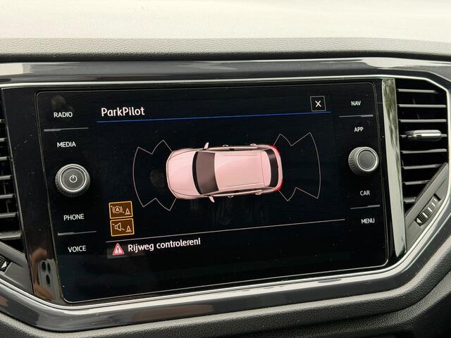 Volkswagen T-Roc 1.5 TSI Sport Business R | R-Line | Adaptive Cruise Control | Navigatie | LED | Apple Carplay | Parkeersensoren | Climate Control | DAB | Digitale Tellers |