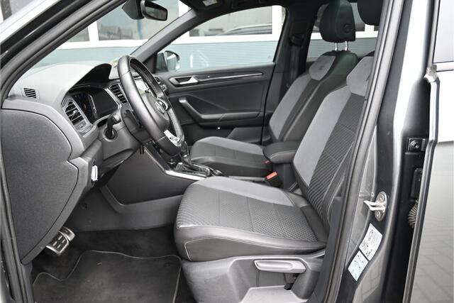 Volkswagen T-Roc 2.0 TSI 4Motion / 3 X R-LINE / PANO / VIRTUAL / CAMERA / ACC / LANE ASSIST / TREKHAAK / 19"