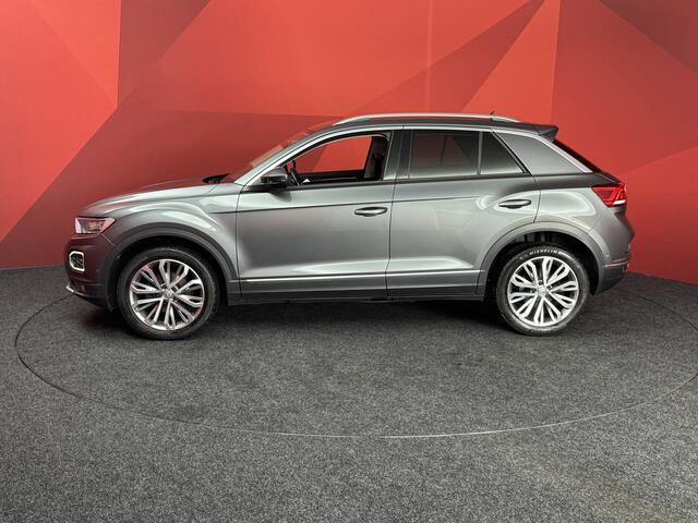 Volkswagen T-Roc 1.5 TSI Sport | Virtual Cockpit | Xenon | Stoelverwarming