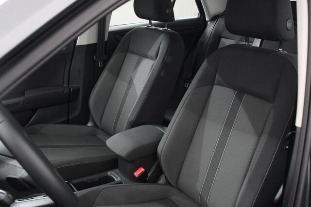 Volkswagen T-Roc 1.5 TSI DSG Life Navigatie Apple Carplay/Android Auto Parkeersensoren Camera Adaptive Cruise Control Virtual Cockpit Stuur- en stoelverwarming