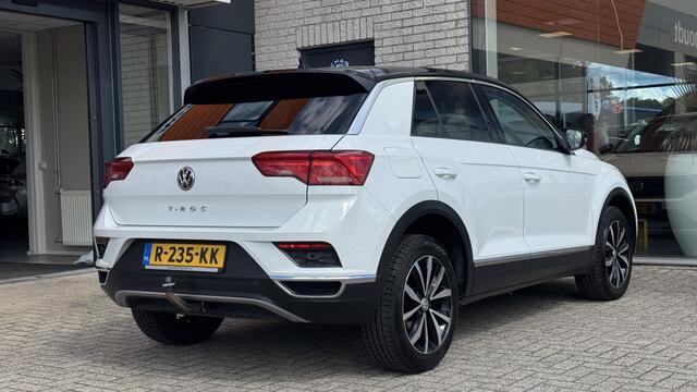 Volkswagen T-Roc 1.0 TSI Style | Navi | Trekhaak | Climate