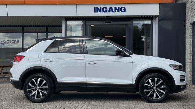 Volkswagen T-Roc 1.0 TSI Style | Navi | Trekhaak | Climate