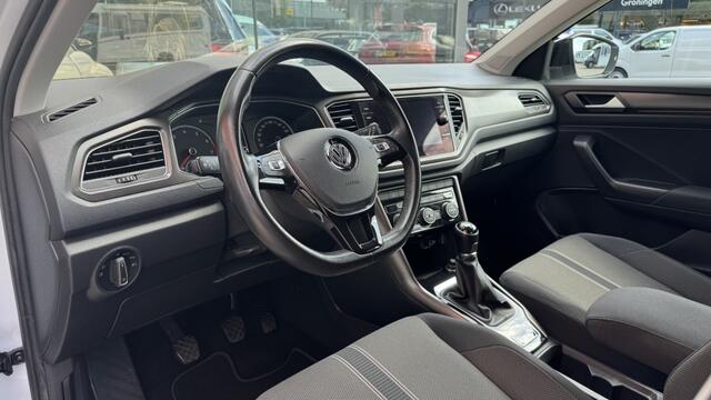 Volkswagen T-Roc 1.0 TSI Style | Navi | Trekhaak | Climate
