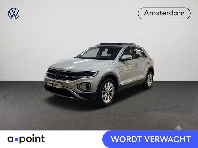 Volkswagen T-Roc 1.5 TSI Style 150 pk Automaat (DSG) | Navigatie via App | Panoramadak | Trekhaak (afneembaar) | Parkeersensoren (Park assist) | Achteruitrijcamera | Keyless pakket |