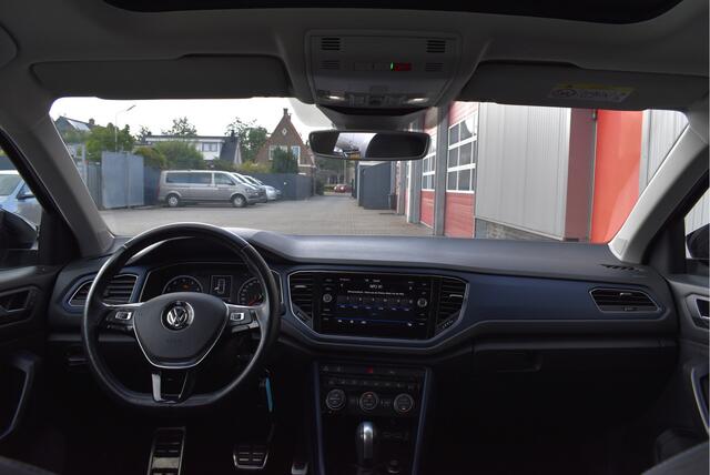 Volkswagen T-Roc 1.5 TSI Style 150pk Panorama, Camera, Elek. achterklep, 19 inch, Adaptive cruise,