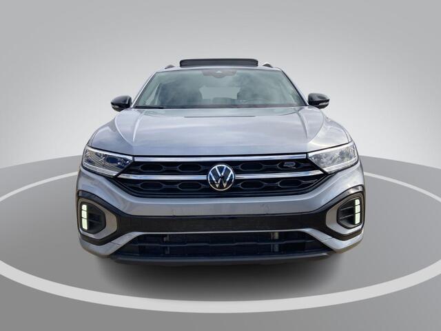 Volkswagen T-Roc 1.5eTsi/150PK DSG R-Line Black Style · Panoramadak · Camera + Parkeersensoren · Apple/Android Car Play · Garantie t/m 18-06-2027