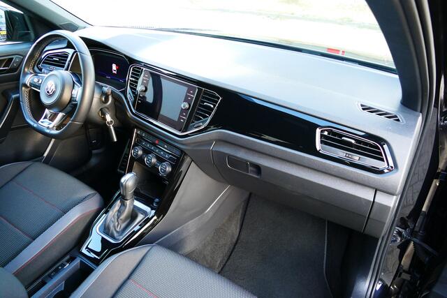 Volkswagen T-Roc 1.5 TSI Style Business. Adap Cruise, Elk Klep, Camera, Navi, 18"LMV, Full Led, Haak 1500kg