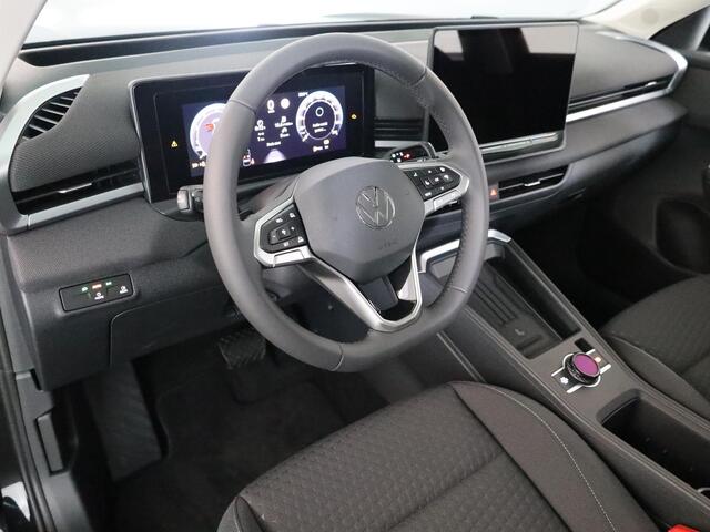 Volkswagen T-Roc Limited Edition 1.5 eTSI 85 kW / 116 PK SUV 7 vers Achteruitrijcamera | Stoelverwarming | Carplay
