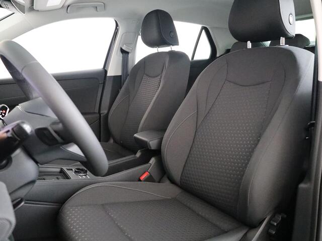 Volkswagen T-Roc Limited Edition 1.5 eTSI 85 kW / 116 PK SUV 7 vers Achteruitrijcamera | Stoelverwarming | Carplay