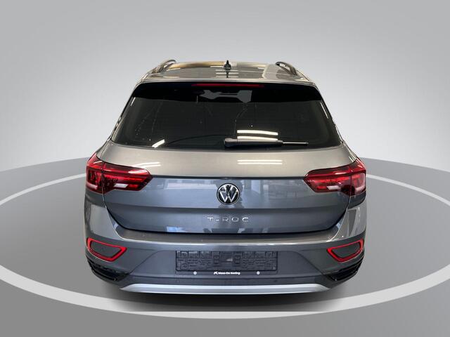 Volkswagen T-Roc 1.5 TSI 150pk DSG Style · Apple/Android Car Play · Stoelverwarming · Dodehoeksensor · ACC · Parkeerassistent ·