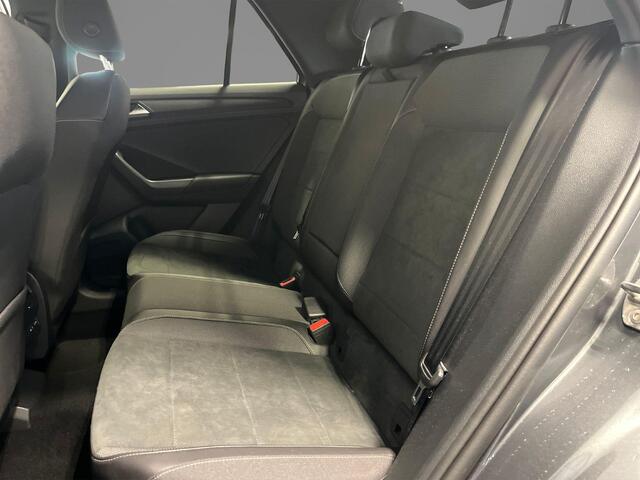 Volkswagen T-Roc 1.5 TSI 150pk DSG Style · Apple/Android Car Play · Stoelverwarming · Dodehoeksensor · ACC · Parkeerassistent ·