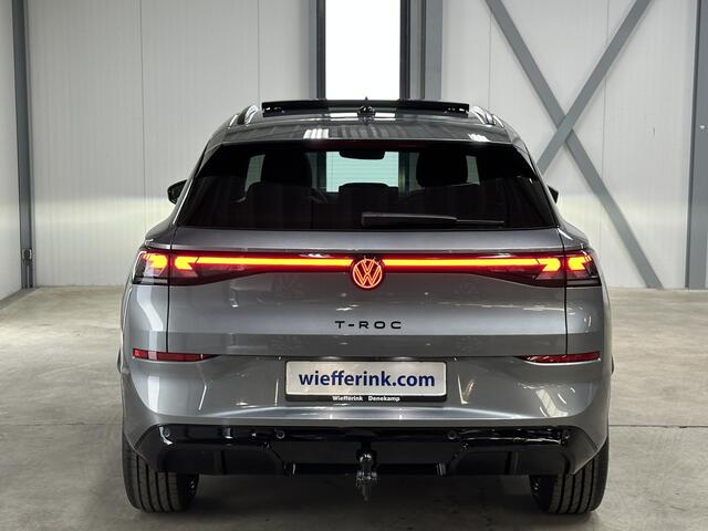 Volkswagen T-Roc 1.5 eTsi R-Line First Edition | Trekhaak | Pano | Black-style | Licht-pakket (IQ.Light)