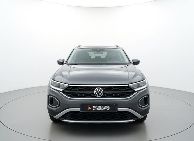 Volkswagen T-Roc 1.0 TSI LIFE. CARPLAY, ACC, NAVI