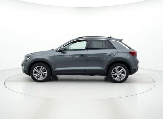 Volkswagen T-Roc 1.0 TSI LIFE. CARPLAY, ACC, NAVI