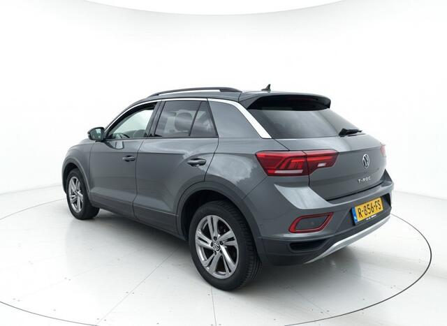 Volkswagen T-Roc 1.0 TSI LIFE. CARPLAY, ACC, NAVI