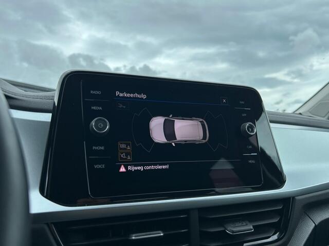 Volkswagen T-Roc 1.0 TSI LIFE. CARPLAY, ACC, NAVI
