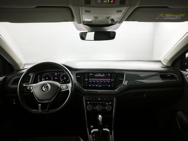 Volkswagen T-Roc 1.5 TSI Sport | Trekhaak | Navigatie |