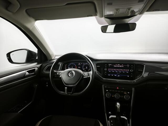 Volkswagen T-Roc 1.5 TSI Sport | Trekhaak | Navigatie |