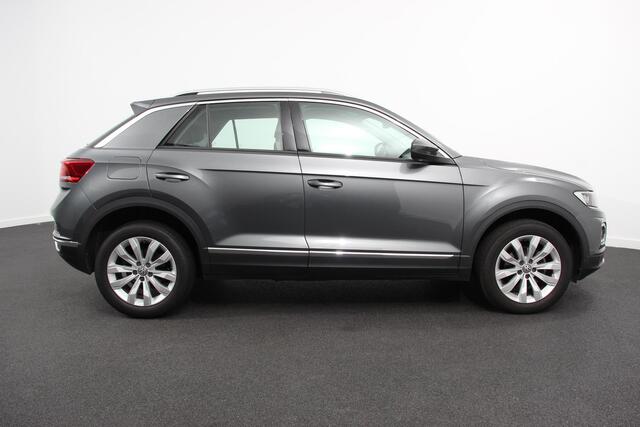 Volkswagen T-Roc 1.5 TSI DSG Sport Navigatie Apple Carplay/Android Auto Adaptieve Cruise Control Digitale Cockpit Camera Elektrische Achterklep
