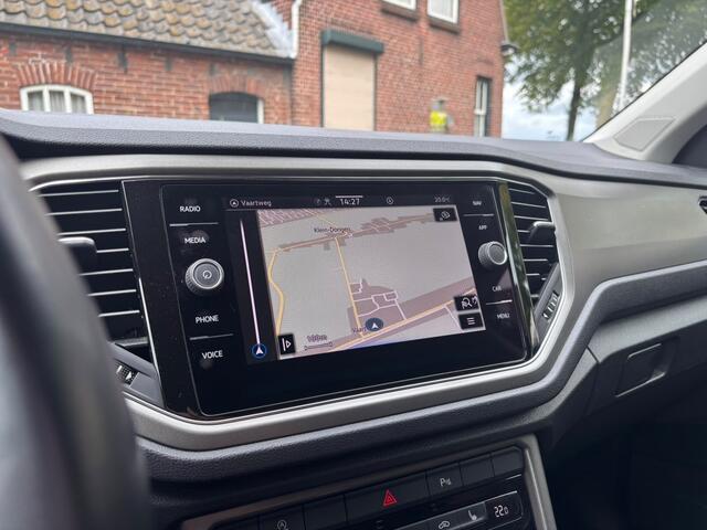 Volkswagen T-Roc 1.5 TSI Sport,Navi,Camera,Trekhaak,1 jaar Bovag garantie