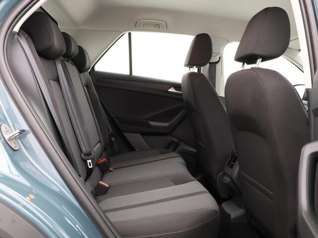 Volkswagen T-Roc 1.5 TSI 150pk DSG Life · Apple/Android Car Play · Camera · Climatronic · Navigatie · 16'' Inch ·