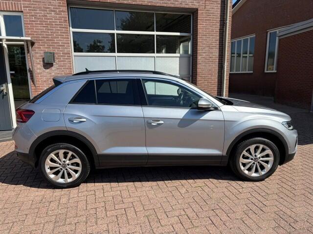 Volkswagen T-Roc 1.0 TSI Life Edition Trekhaak-Camera-Apple/Android