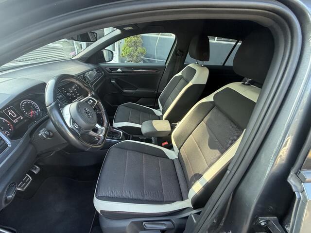 Volkswagen T-Roc 1.5 TSI Sport Business R Automaat,navi,Trekhaak,Stoelverwarming,18Inch Bj 2019 Hoge Zit 150 pk
