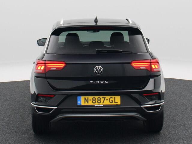 Volkswagen T-Roc 1.5 TSi 150 Pk Automaat Style Business | Adaptive Cruise Control | Elektrische Achterklep | Navigatie | Trekhaak | Stoelverwarming | 17 Inch