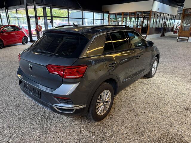 Volkswagen T-Roc 1.5 TSI Style | 57.000KM !! | Camera | Adaptive | Clima |