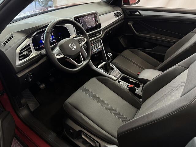 Volkswagen T-Roc Cabrio TSI 110 PK NAVI IQ.LED STOEL/STUUR.VERW DAB ADAP.CRUISE VIR.COCKPIT CARPLAY ?Top Auto's Wijchen. 30 Jaar Specialist in Volkswagen : Alle Type's : R-Line Edition / Style / First Edition / Highline / Life , Zowel PHEV / HEV / MHEV / Benzine ?