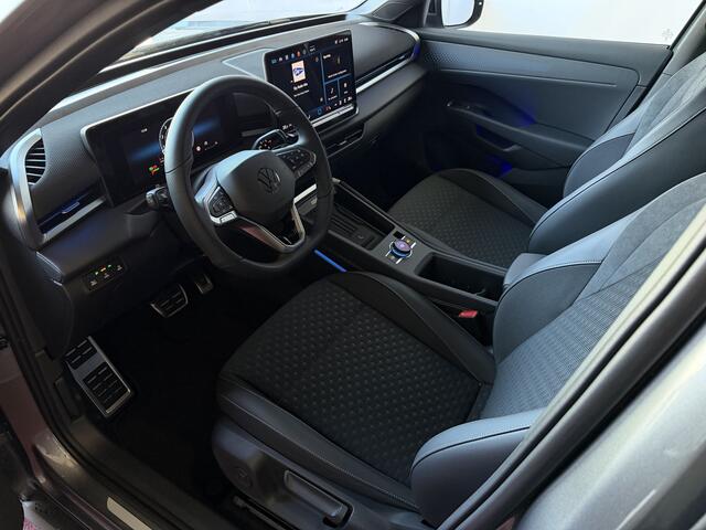 Volkswagen T-Roc 1.5 eTsi 150PK R-LINE EDITION VW.TREKHAAK IQ LED/GRIL/LOGO STOEL/STUUR.VERW 2026 ?Top Auto's Wijchen , 30 Jaar Specialist in Volkswagen : Alle Type's : R-Line Edition / Style / First Edition / Highline / Life , Zowel PHEV / HEV / MHEV / Benzine ?