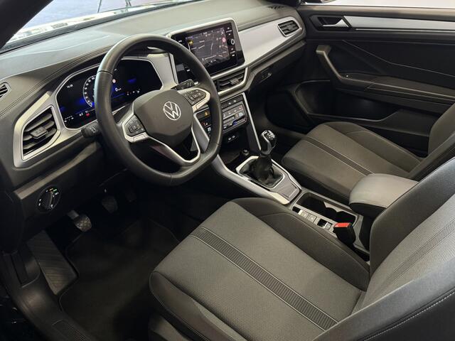Volkswagen T-Roc Cabrio TSI VIR.COCKPIT CARPLAY NAVI IQ.LED STOEL/STUUR.VERW DAB ADAP.CRUISE ?Top Auto's Wijchen. 30 Jaar Specialist in Volkswagen : Alle Type's : R-Line Edition / Style / First Edition / Highline / Life , Zowel PHEV / HEV / MHEV / Benzine ?