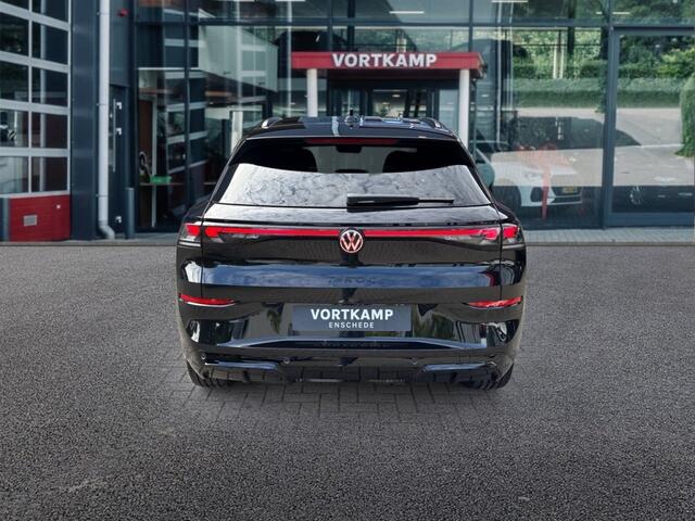 Volkswagen T-Roc 1.5 eTSI R-LINE BLACK OPTIK LED-MATRIX/ACC/CAMERA/E-KLEP/CARPLAY