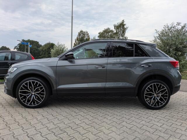 Volkswagen T-Roc 1.0 TSI Style Business I Virtual Cockpit I Camera I ACC I Carplay I Navi