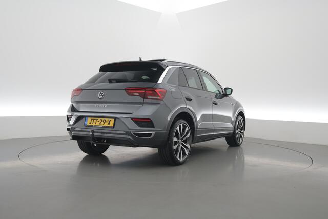 Volkswagen T-Roc 1.5 TSI Sport Business R | Rijklaar! | Pano | Trekhaak | Camera | Adapt. Cruise | Stoelverw. | Apple CarPlay | 19''